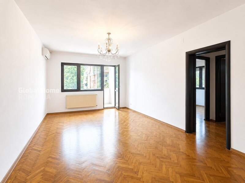 AFI Cotroceni, bloc H1, 3 camere decomandat, boxa 7.30 mp.