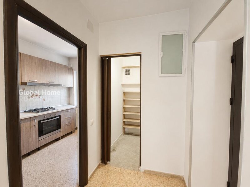 AFI Cotroceni, bloc H1, 3 camere decomandat, boxa 7.30 mp.