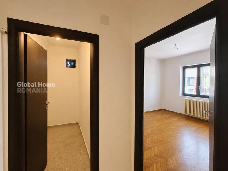 AFI Cotroceni, bloc H1, 3 camere decomandat, boxa 7.30 mp.
